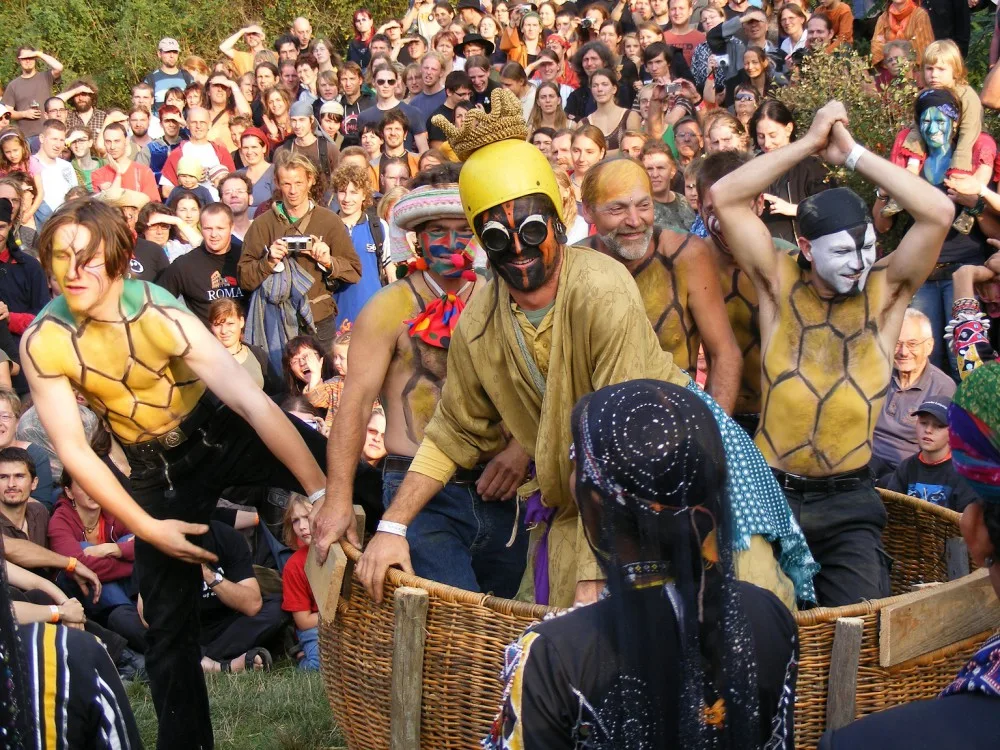 Folklorum.
