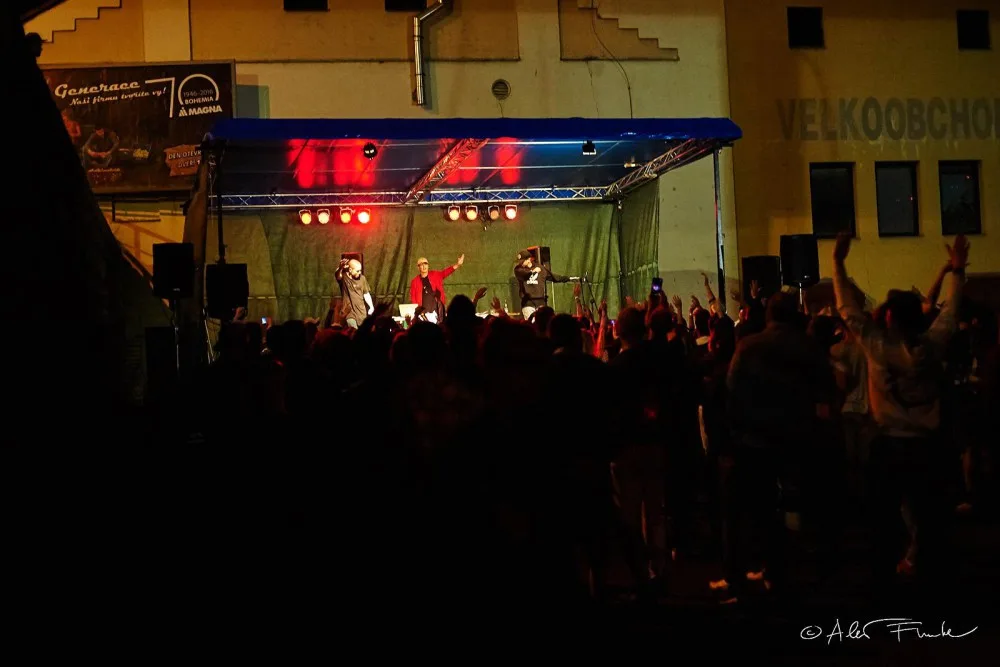 Multižánrový 4. ročník festivalu u "Kojota" klepe na dveře. Přijď si zasoutěžit v pojídání Burgerů již tento víkend.