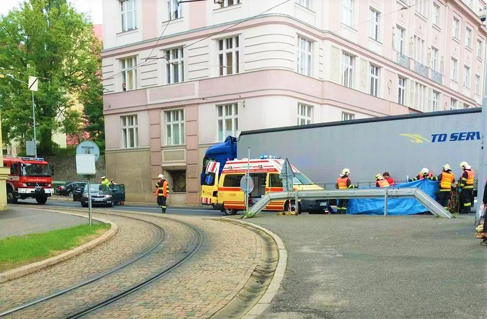 Nehoda na přechodu v Jablonci nad Nisou.