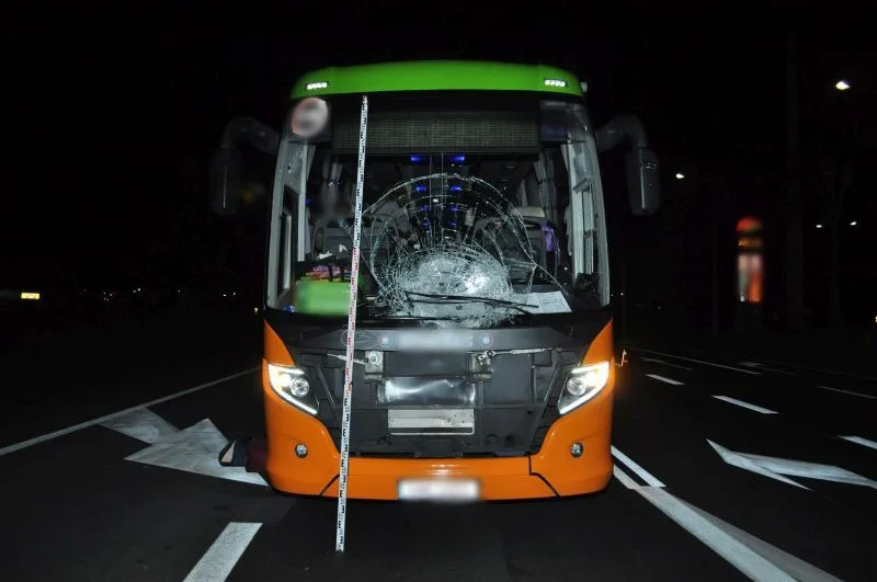 Nehoda autobusu ve Zhořelci.