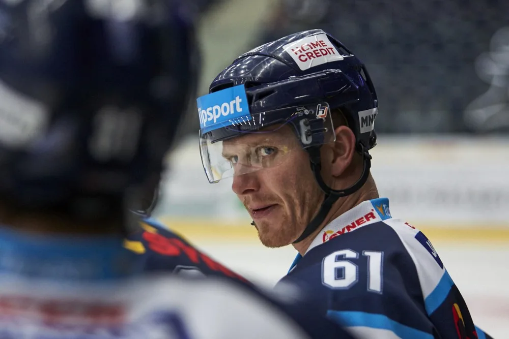Tygři v prodloužení porazili Spartu 5:4.