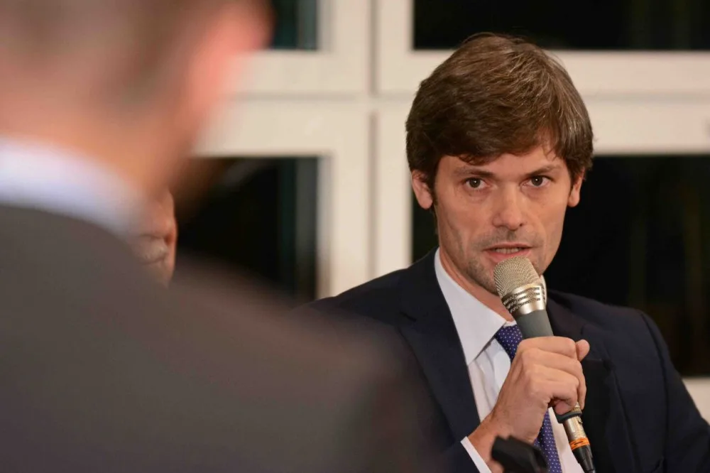 Debata prezidentských kandidát přilákala do knihovny několik stovek Liberečanů.
