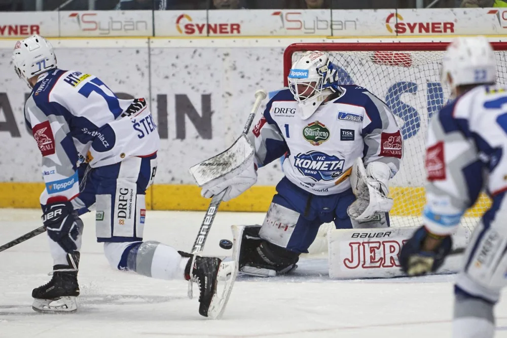 Exbrněnský Kvapil rozhodl o výhře Tygrů nad Kometou 4:3.