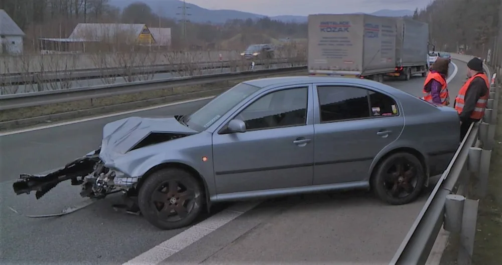 Ranní nehoda u Stráže nad Nisou.