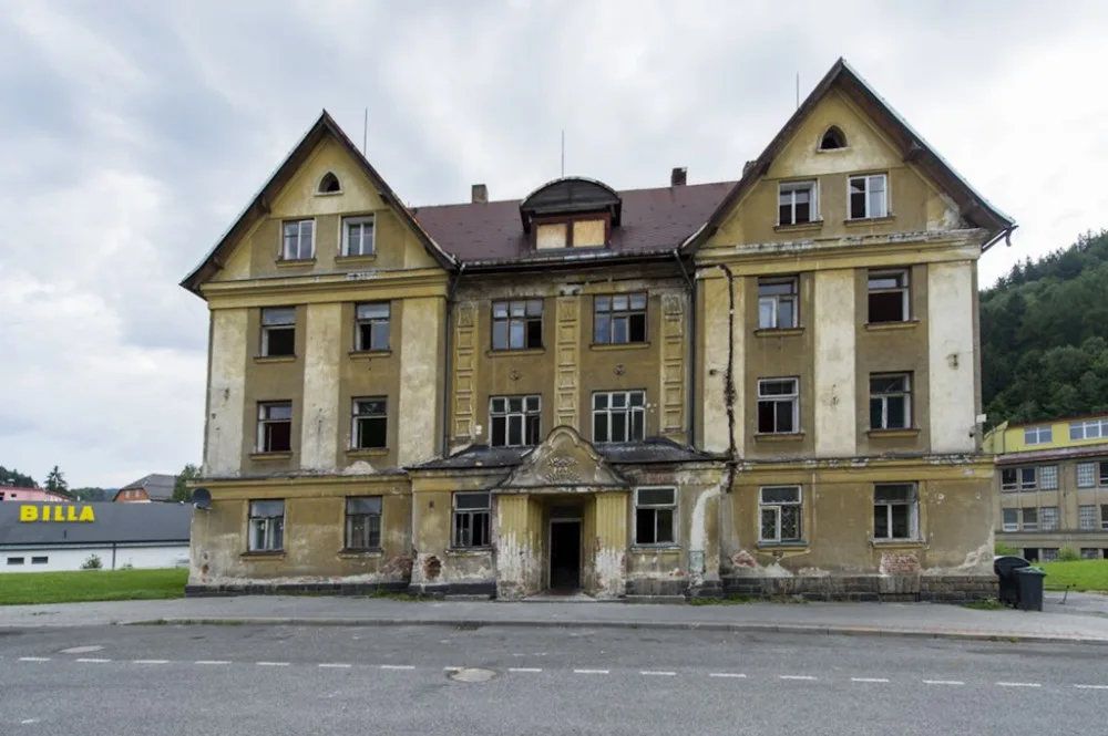 Z Tanvaldu by měl do několika měsíců zmizet "dům hrůzy".