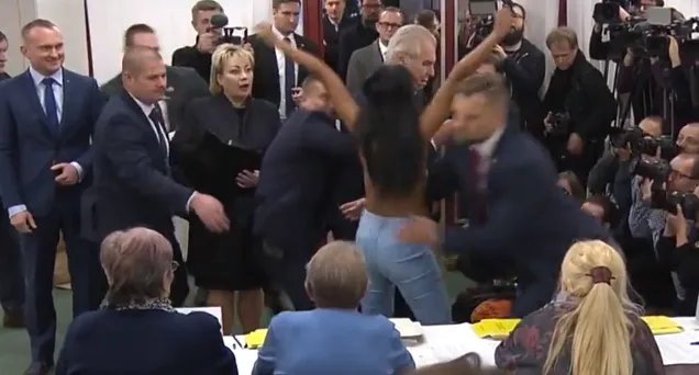 O tenhle striptýz prezident nestál.