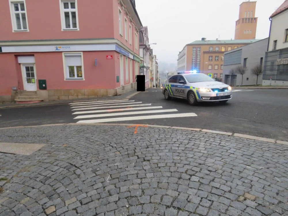 Nehoda na přechodu v Jablonci nad Nisou.