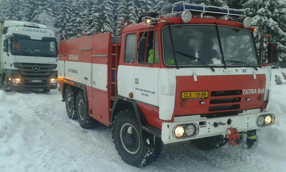 Kamion vyprostila Tatra 815