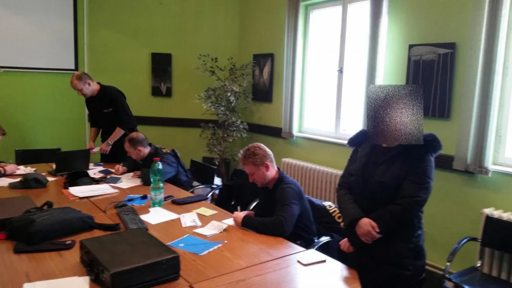 Kontrola v liberecké výrobně cukrovinek odhalila osm nelegálně zaměstnaných cizinek.