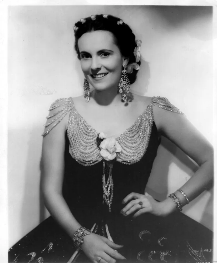 Jarmila Novotná.