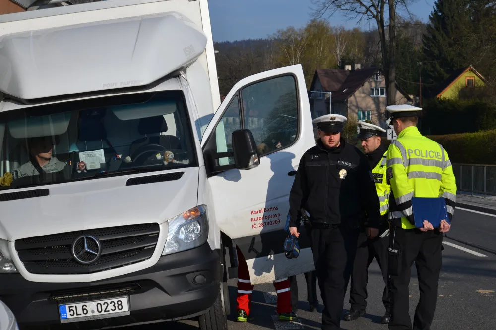 Pospíchat se dnes nevyplatilo. Policisté měřili na pěti desítkách míst.