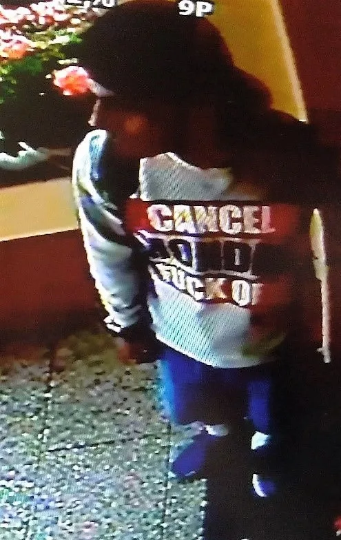 Policie hledá tohoto muže.