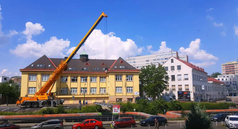 Lávka u Krajského úřadu Libereckého kraje