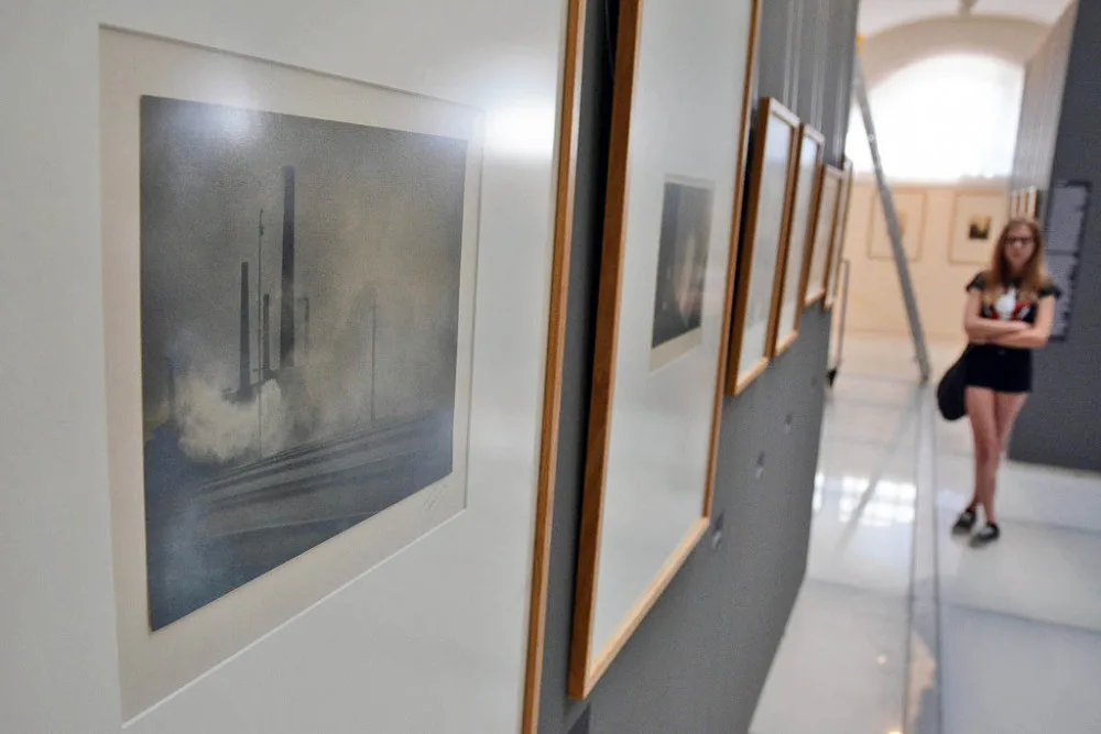 Bazénová hala patří slavným fotografům a jejich dílu.