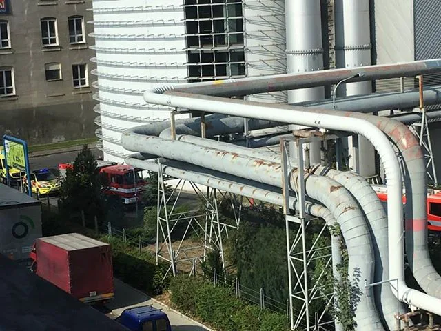 Ve spalovně došlo k havárii, obsluha kotle se těžce zranila.