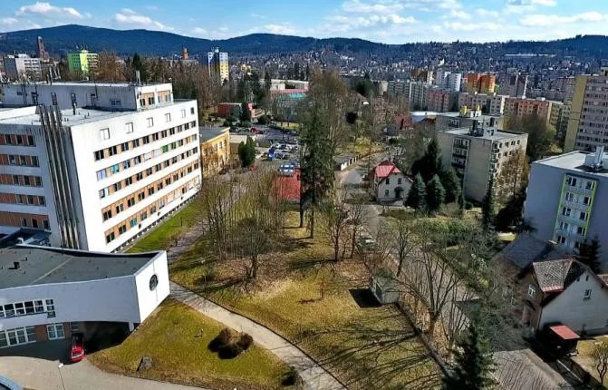 Na tomto místě vyrůstá nový pavilon
