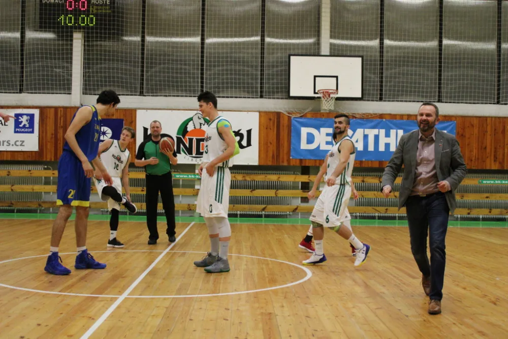 Kondoři se vrací do mužského basketbalu.