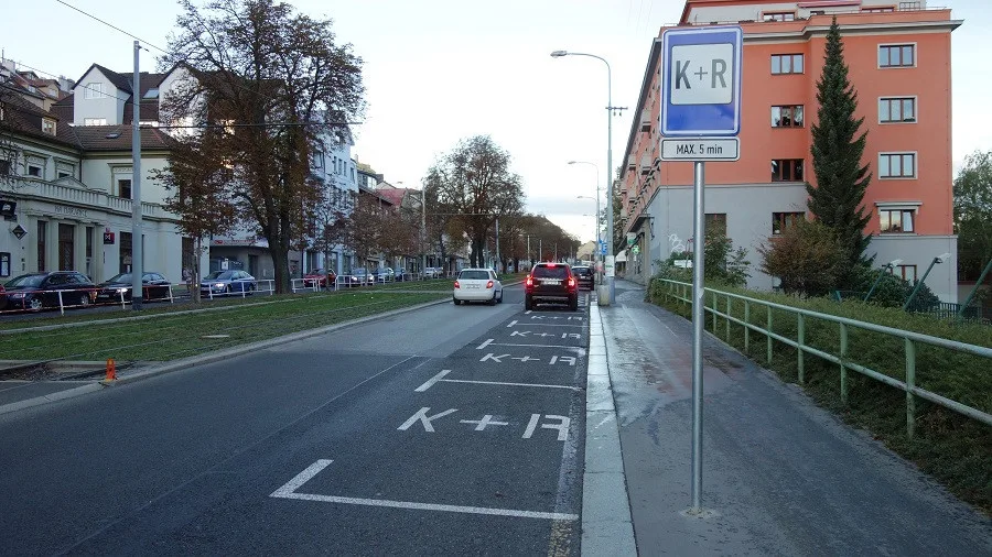 Jak funguje parkoviště K + R?