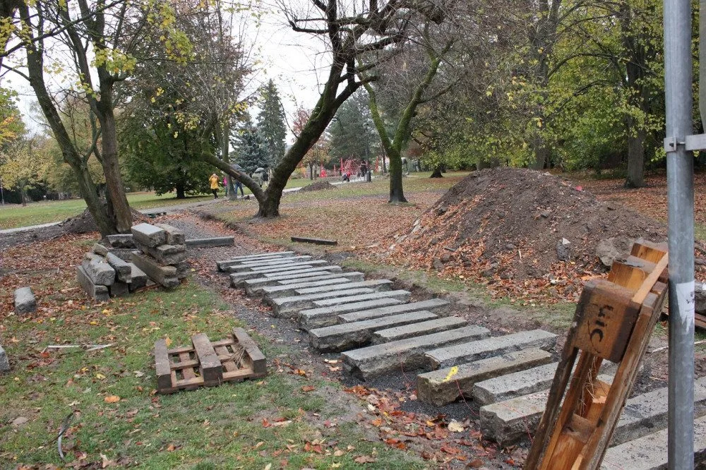 Turnovský park u letního kina