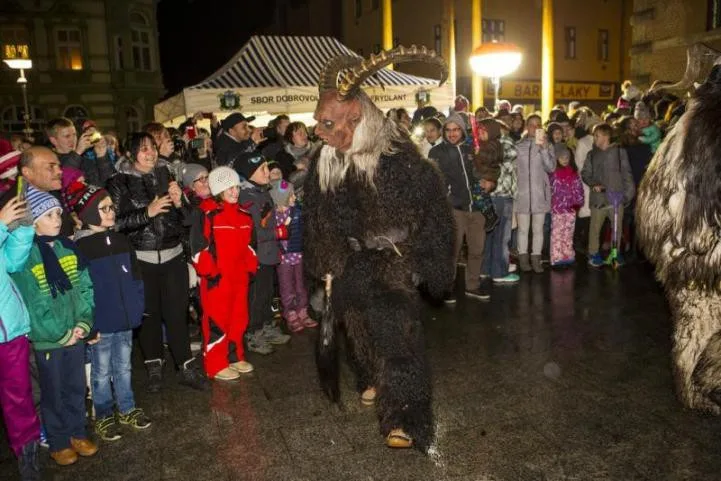 Krampus čerti ve Frýdlantě.