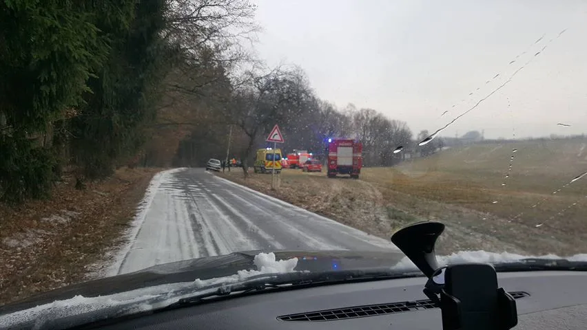 U Bílého kostela havaroval osobní automobil.