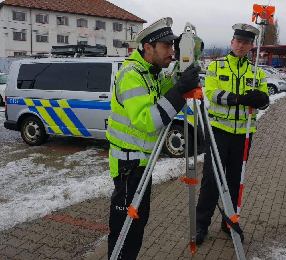 Policisté mají nové vybavení k nehodám.