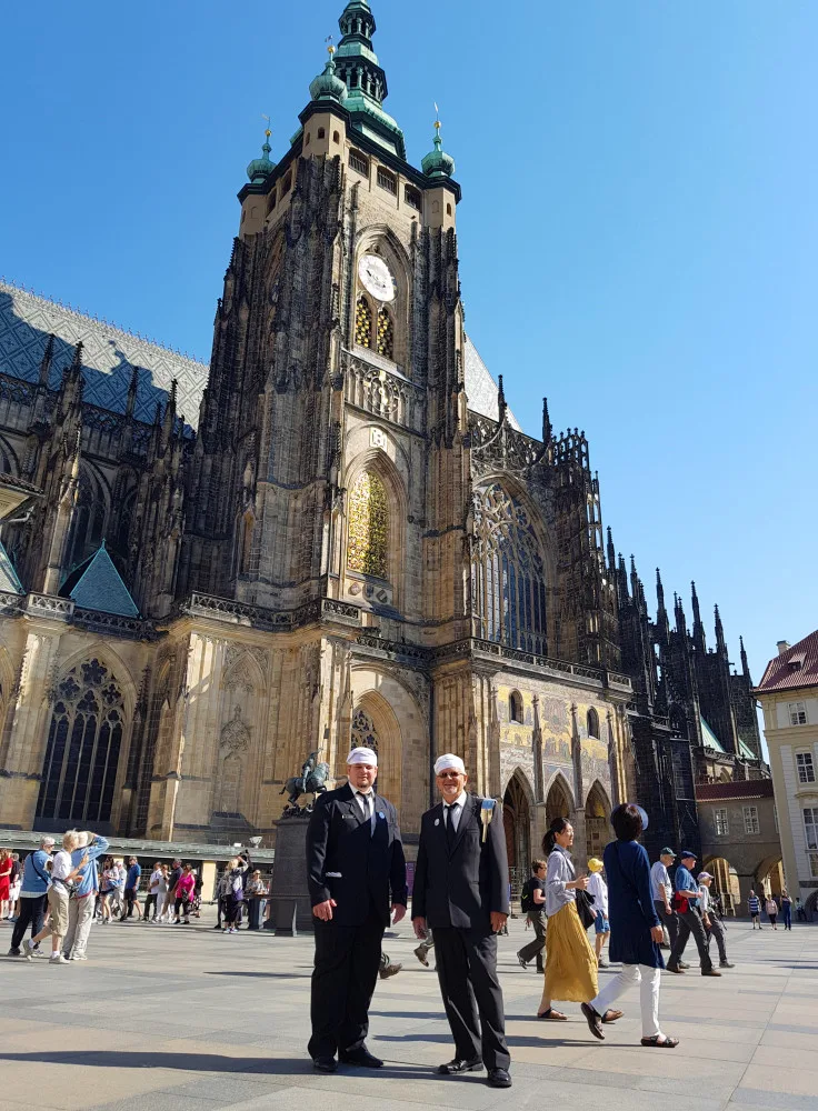 V loňském roce se sešli všichni kominíci v Praze v rámci 150 let Jednoty kominíků. Jan Doležal na snímku vlevo.