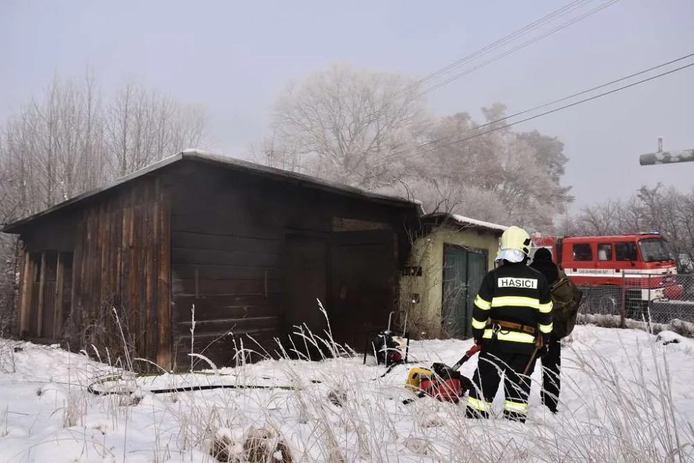 Hasiči likvidovali požár v Zahrádkách