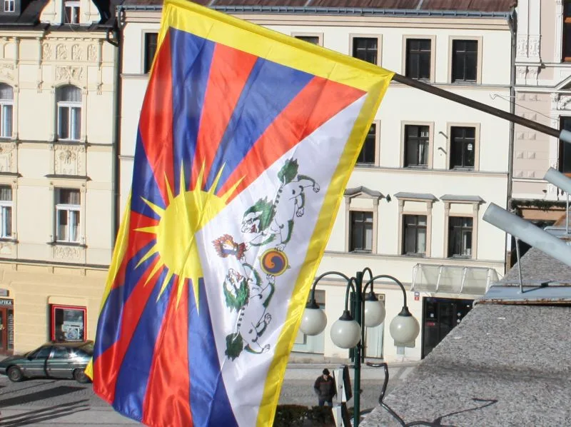 Vlajka Tibetu v Jablonci.