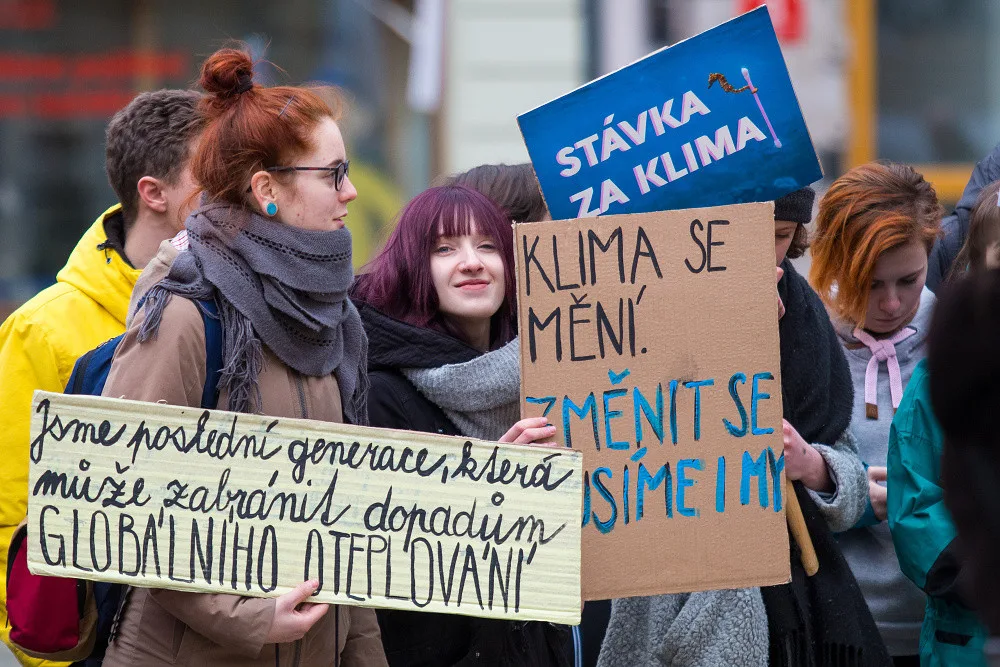 Stávka za klima proběhla dnes před libereckou radnicí