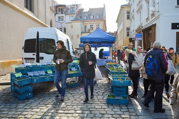 Farmářské trhy v Kostelní ulici