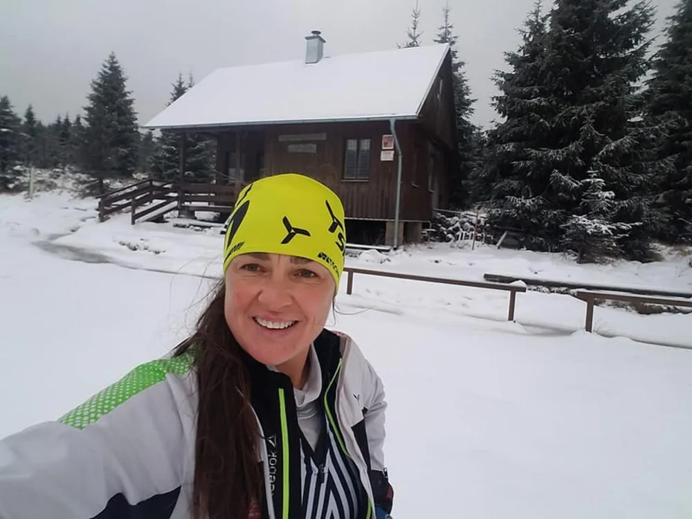Zuzka Kocumová je bývalou českou reprezentantkou v běžeckém lyžování