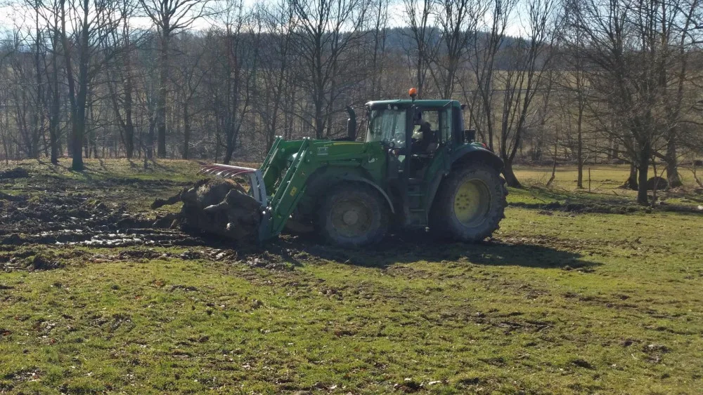 Ukradený traktor