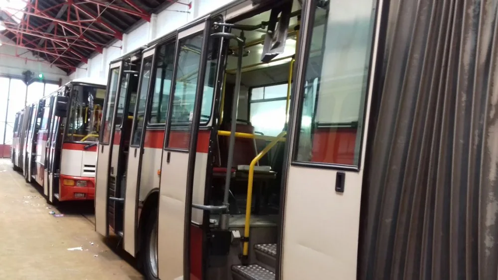 Kloubové autobusy prochází úpravami.