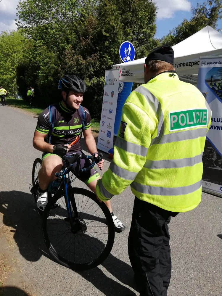Policisté si dnes počíhali na cyklisty.