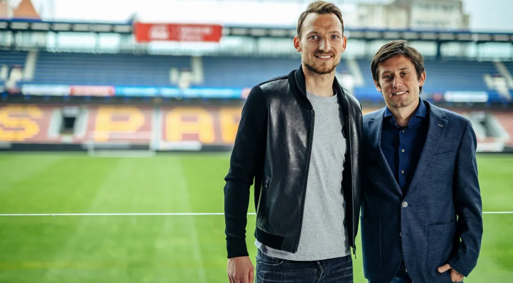 Libor Kozák se sportovním ředitelem Sparty Tomášem Rosickým