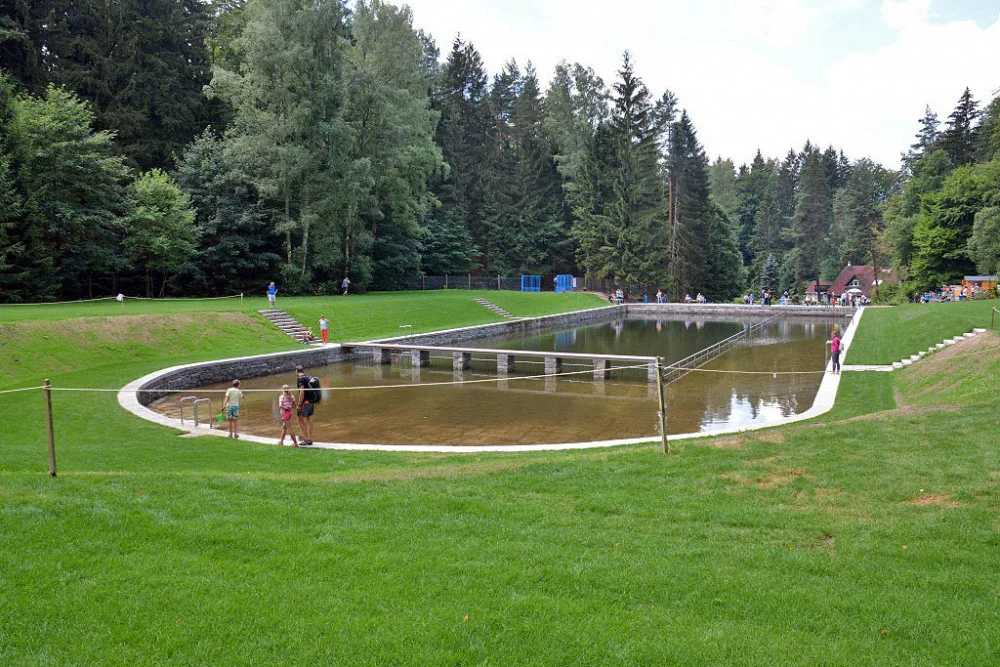 Lesní koupaliště
