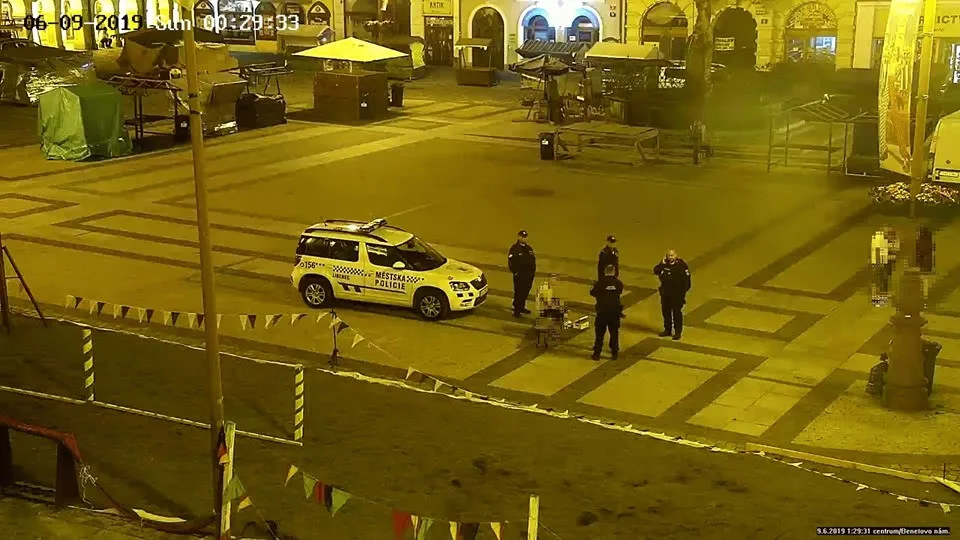 Strážníci zloděje zadrželi.