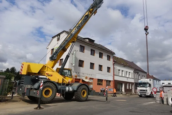 V Turnově pokračuje rekonstrukce silnice II/610.