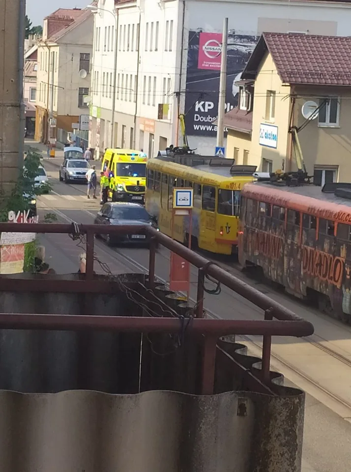 Nehoda v Hanychovské ulici.