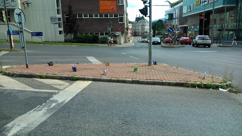 Šnečci lidi pobavili, ale už z místa zmizeli.