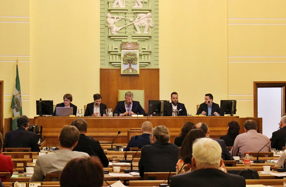 Koalice v Jablonci se otřásá.