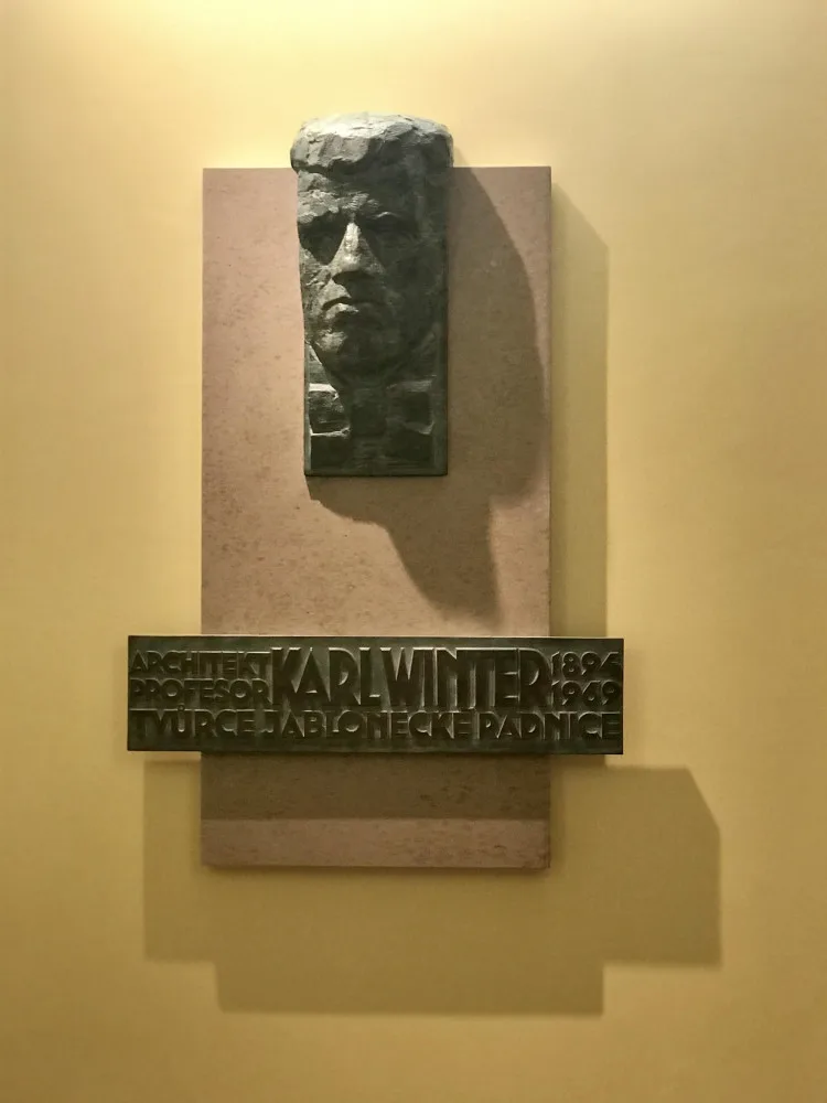 Pamětní deska Karla Wintera.