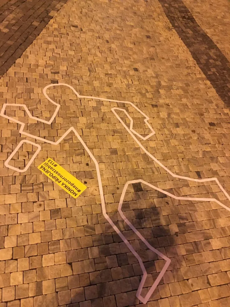 Takové obrysy můžete najít nyní po Liberci.
