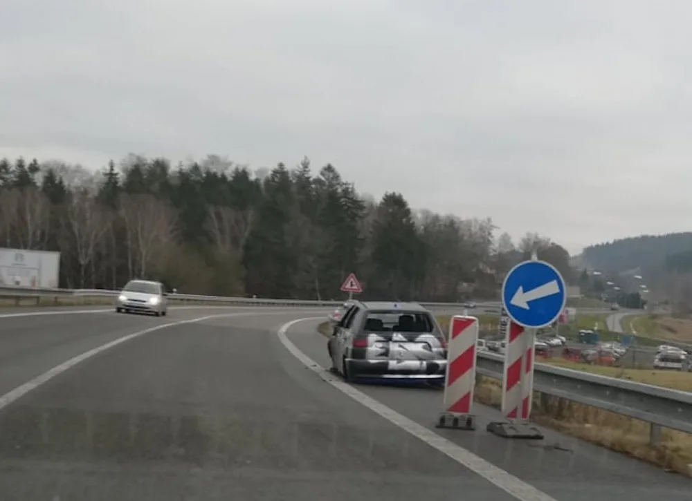 Vrak na silnici do Jablonce