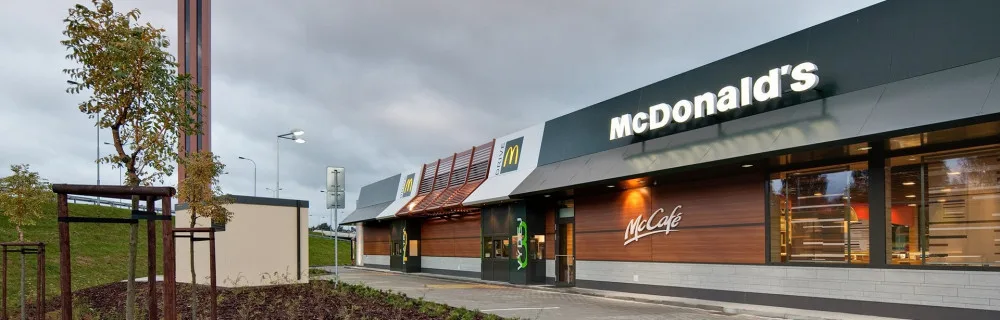 Hranolky z Mekáče si můžete dát na „McDrivu“ nebo objednat přes aplikaci McDelivery