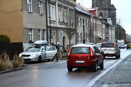 Parkování při vykládání dětí před školou