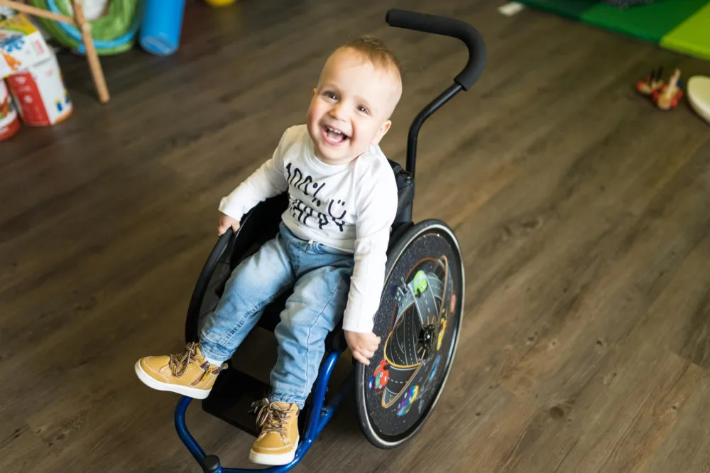 Malá Adámek trpí spinální svalovou atrofií