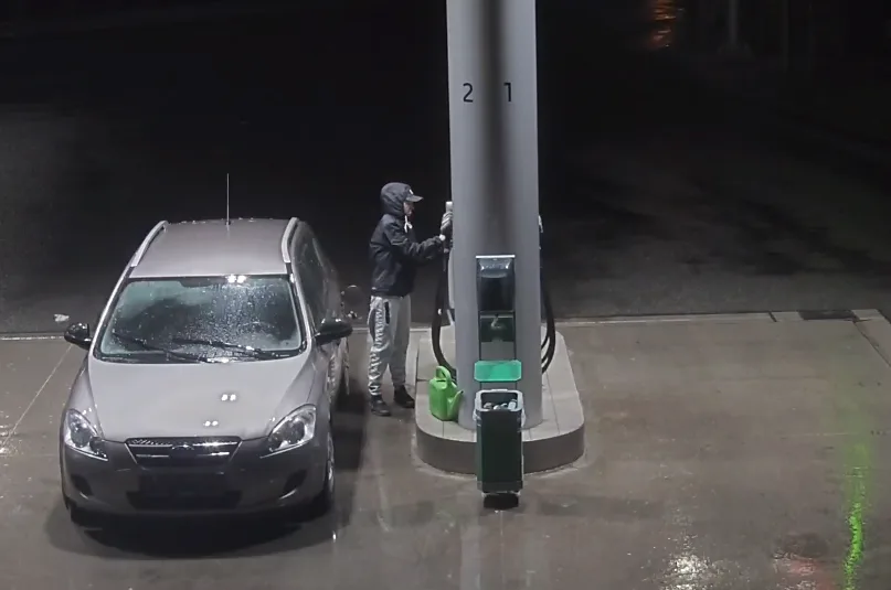 Neznámý řidič si v Liberci tankuje plnou, ale odjíždí bez placení. Policie se obrací na veřejnost