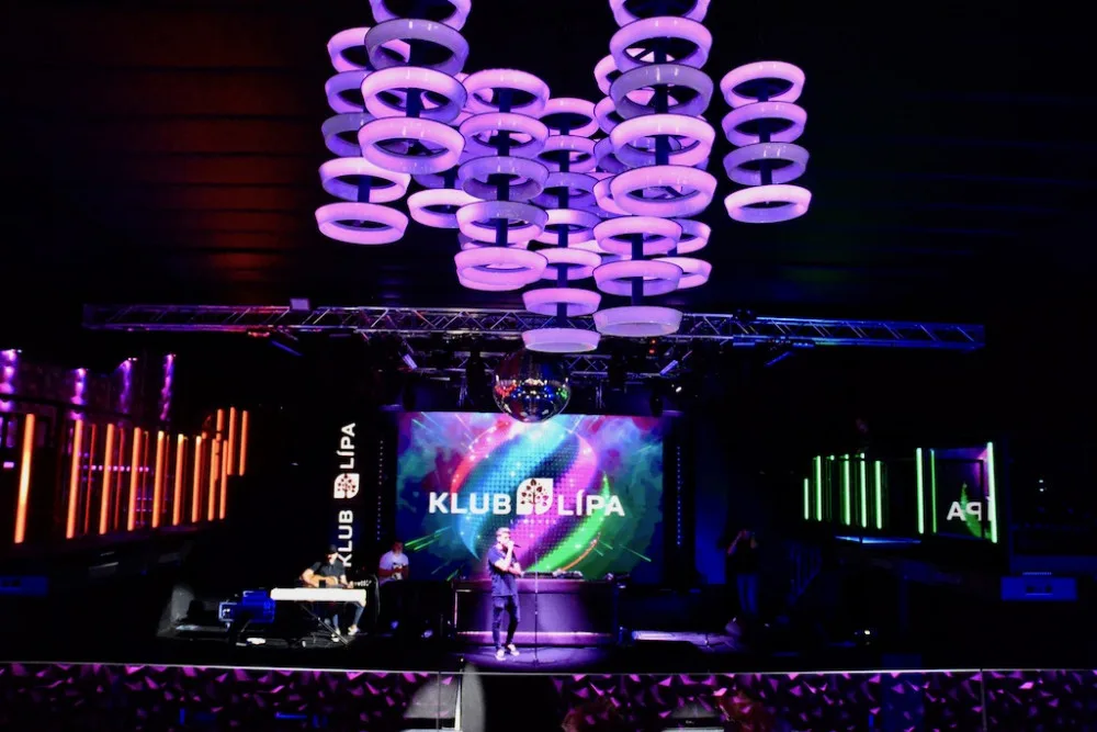 Lípa po letech otevírá jako multižánrový klub. Chceme tu párty, koncerty, ale i konference, říkají majitelé